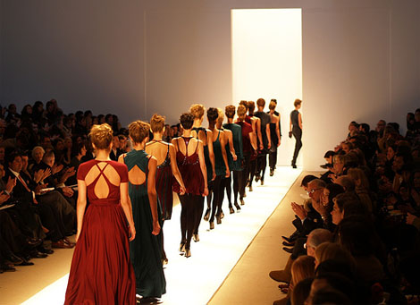 New York Fashion Week Fall 2007: Doo Ri by Peter Duhon, http://www.flickr.com/photos/artcomments/382733164/