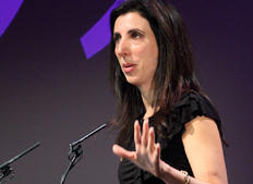 Screenwriter of The Devil Wears Prada Aline Brosh Mckenna begins her lecture. (Photography: Jay Brooks)