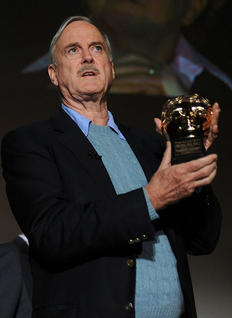 John Cleese accepts the BAFTA Special Award at the Monty Python Reunion Event in New York on 15 October 2009 (© BAFTA)