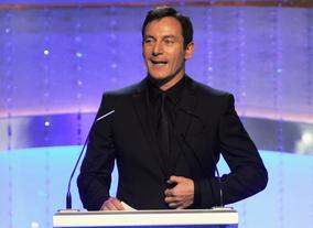 Jason Isaacs