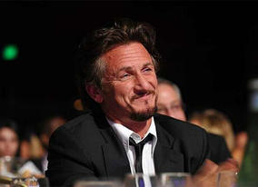 Sean Penn at the BAFTA/LA Britannia Awards winners in 2008.