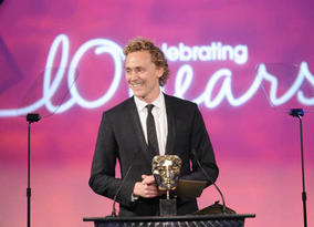Tom Hiddleston, star of the BAFTA-winning series Wallander, announced the winner in the Visual Effects category (BAFTA / Richard Kendal).