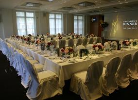 Full room conference dinner setup