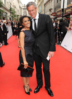 ... London Palladium and poses ...