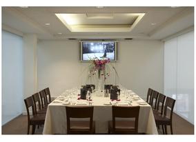 Dining setup in the Gallery at 195