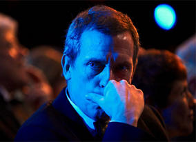 Award presenter Hugh Laurie in the Main Auditorium at the Royal Opera House (pic: BAFTA / Camera Press).