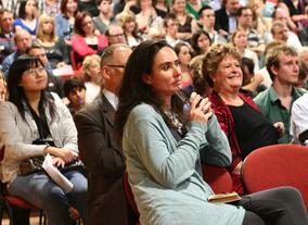 The Story of a Modern Day Adaption with Steven Moffat and Sue Vertue / BAFTA Cymru yn Cyflwyno: Hanes y Sherlock Modern