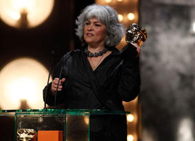 Jenny Shircore accepts the Make Up & Hair award for her work on The Young Victoria (BAFTA/Brian Ritchie).