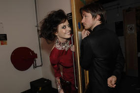 This year's Orange Rising Star winner, Eva Green, backstage with the previous year's winner, James McAvoy (BAFTA / Liam Daniel).