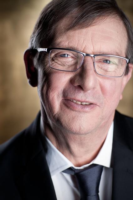 Mike Newell - Past Winners [tall]